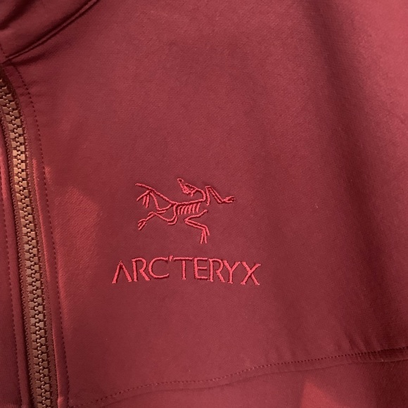 Arc’teryx Gamma LT Softshell Jacket SOLD - Picture 2 of 6